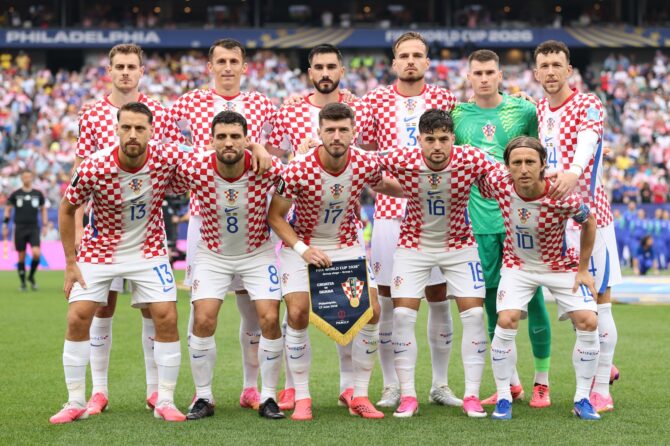 Die Startelf Kroatiens stellt sich vor dem Gruppenspiel der Gruppe L bei der Fußball-Weltmeisterschaft 2026 gegen Ghana zum Mannschaftsfoto auf. Die Partie wurde am 27. Juni 2026 im Philadelphia Stadium in Philadelphia ausgetragen. Darrian Traynor / Getty Images