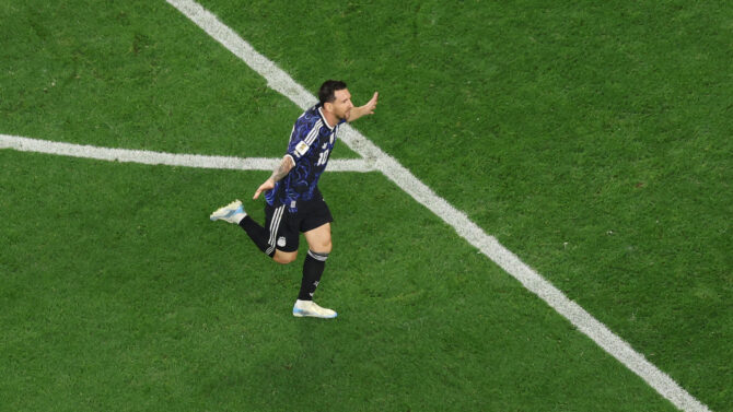Lionel Messi jubelt nach seinem Tor für Argentinien gegen Jordanien