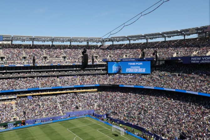 Das New York New Jersey Stadium, das MetLife Stadium in East Rutherford, beim WM-Spiel Frankreich gegen Senegal. Die riesige Arena ist einer der Austragungsorte der FIFA Fußball-Weltmeisterschaft 2026