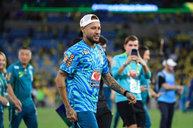 Neymar Jr. nach dem Abpfiff des Testspiels zwischen Brasilien und Panama im Maracanã-Stadion in Rio de Janeiro am 31. Mai 2026. Für den Superstar war es ein weiterer Einsatz im Nationaltrikot kurz vor der Heim-WM. Buda Mendes / Getty Images