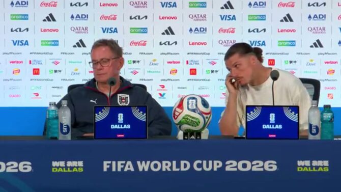 Teamchef Ralf Rangnick und Marcel Sabitzer auf der ÖFB-Pressekonferenz in Dallas vor dem WM-2026-Gruppenspiel gegen Argentinien