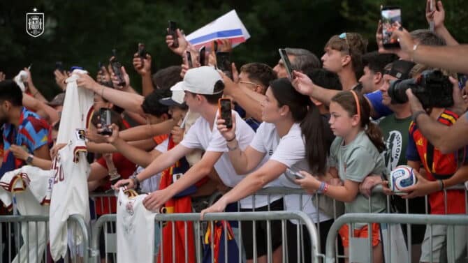 Spanien in Atlanta: La Roja trifft auf Saudi-Arabien