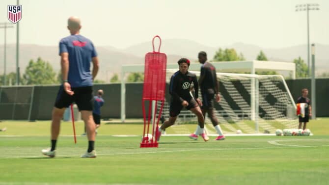 McKennie trifft im Training: USA bereiten sich auf Türkiye vor