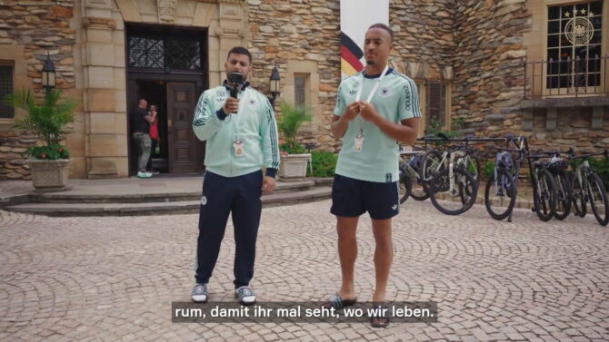 Undav und Leweling führen durch das DFB-Basecamp