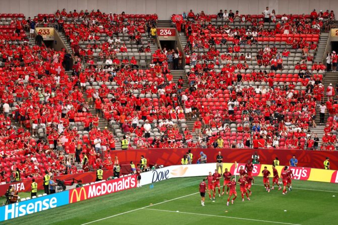 Die Spieler der Schweiz wärmen sich vor dem WM-2026-Gruppenspiel der Gruppe B gegen Kanada am 24. Juni 2026 im BC Place in Vancouver auf. Fran Santiago / Getty Images