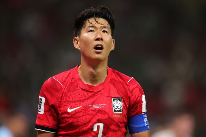 Son Heung-min reagiert sichtlich enttäuscht nach einer verpassten Torchance im WM-2026-Gruppenspiel der Gruppe A zwischen Südkorea und Tschechien am 11. Juni 2026 im Guadalajara-Stadion in Guadalajara, Mexiko. (Alex Slitz / Getty Images)