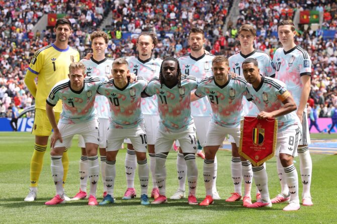 Belgiens Nationalmannschaft posiert vor dem WM-2026-Sechzehntelfinale gegen Senegal für das Mannschaftsfoto