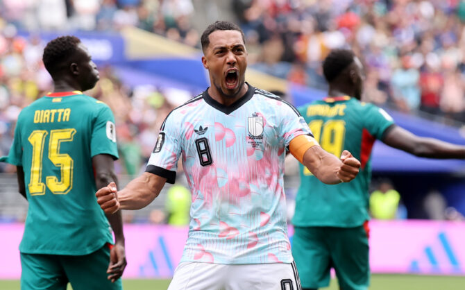 Belgier Youri Tielemans (Nr. 8) jubelt nach dem zweiten Tor seiner Mannschaft im Spiel der Runde der letzten 32 der FIFA-Weltmeisterschaft 2026 zwischen Belgien und Senegal im Seattle Stadium am 1. Juli 2026 in Seattle, Washington.