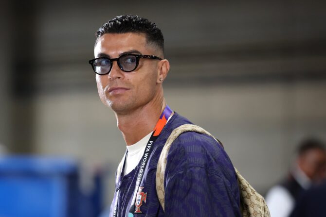 Cristiano Ronaldo trifft vor dem WM-Achtelfinale gegen Spanien am Dallas Stadium in Arlington ein