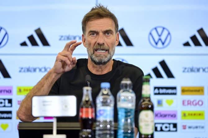 Jürgen Klopp erläutert bei seiner Vorstellung als 13. Bundestrainer seine Pläne für die deutsche Nationalmannschaft