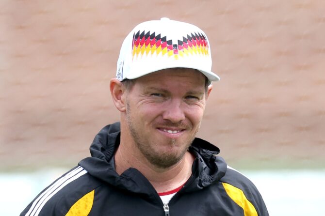Bundestrainer Julian Nagelsmann lächelt während einer Trainingseinheit der deutschen Nationalmannschaft bei der WM 2026. Aufgenommen an der Winston-Salem State University am 23. Juni 2026 in Winston-Salem, North Carolina. (Alexander Hassenstein / Getty Images)