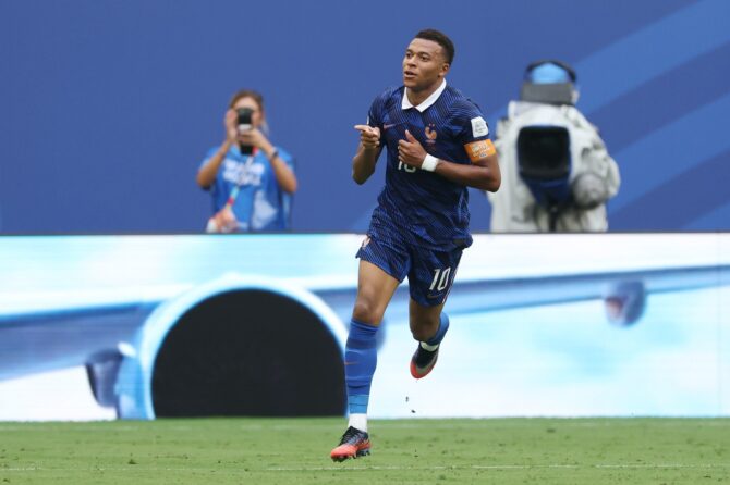 Kylian Mbappé bejubelt am 18. Juli 2026 im Spiel um Platz 3 der WM 2026 gegen England seinen Treffer zum 3:4 aus französischer Sicht. (Luke Hales / Getty Images North America via Getty Images)