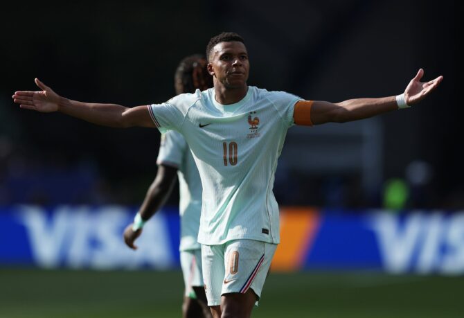 Frankreichs Kylian Mbappé bejubelt seinen Treffer zum 1:0 im Viertelfinale der WM 2026 gegen Marokko am 9. Juli 2026 im Boston Stadium in Foxborough. (Molly Darlington / Getty Images North America via Getty Images)