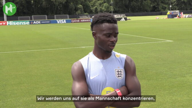 Saka stärkt Odegaard vor WM-Qualifikationsspiel den Rücken
