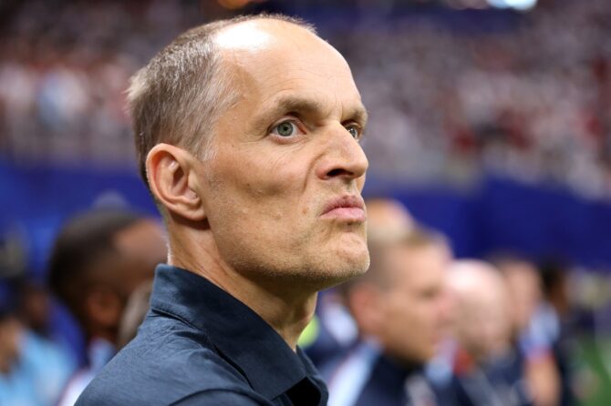 Englands Trainer Thomas Tuchel vor dem Anpfiff des WM-2026-Halbfinales gegen Argentinien am 15. Juli 2026 im Atlanta Stadium. (Justin Setterfield / Getty Images)