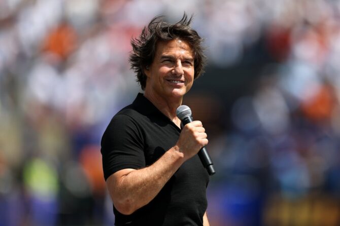 Hollywood-Star Tom Cruise spricht vor dem WM-Finale 2026 zwischen Spanien und Argentinien am 19. Juli 2026 im MetLife Stadium zu den Zuschauern. (Buda Mendes / Getty Images North America via Getty Images)