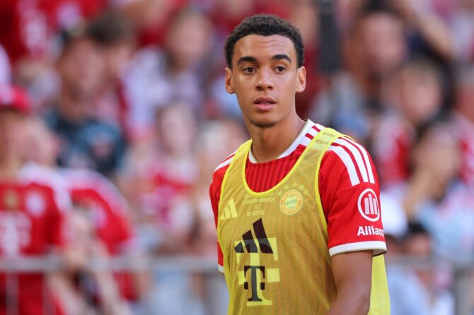 Jamal Musiala im Trikot des FC Bayern München beim Telekom Cup gegen RB Leipzig am 15. August 2026 in der Allianz Arena in München. Alex Grimm / Getty Images Europe via Getty Images