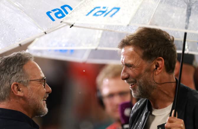 Jürgen Klopp, Bundestrainer der deutschen Nationalmannschaft, reagiert vor dem Bundesliga-Spiel zwischen Bayern München und dem VfB Stuttgart.