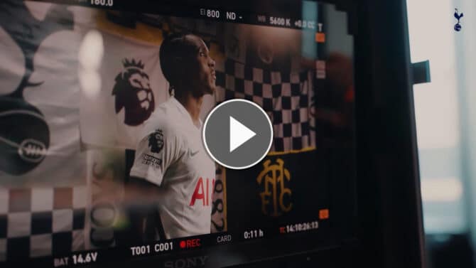 Tel und Tonali beim Tottenham-Fotoshooting 2026/27
